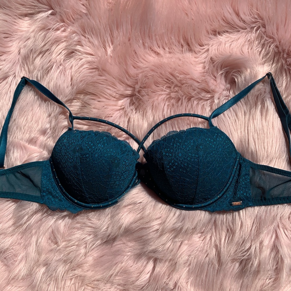 VS Pink Date Push-Up Bra SIZE : 34D